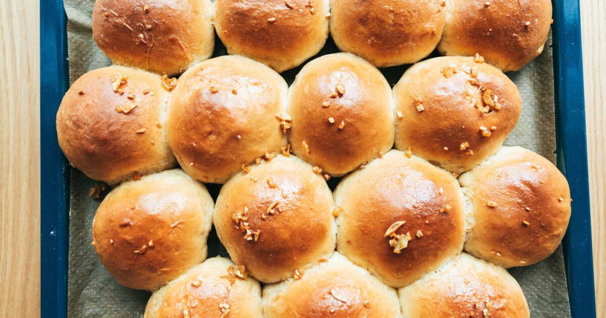 Savourez une brioche au fromage pour un apéritif réussi