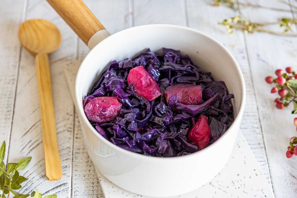 chou rouge aux pommes à l'alsacienne