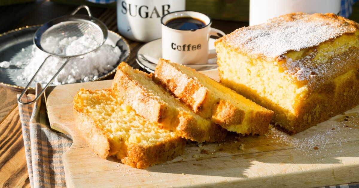 Le gâteau au yaourt de Julie Andrieu : recette ultra-moelleuse révélée