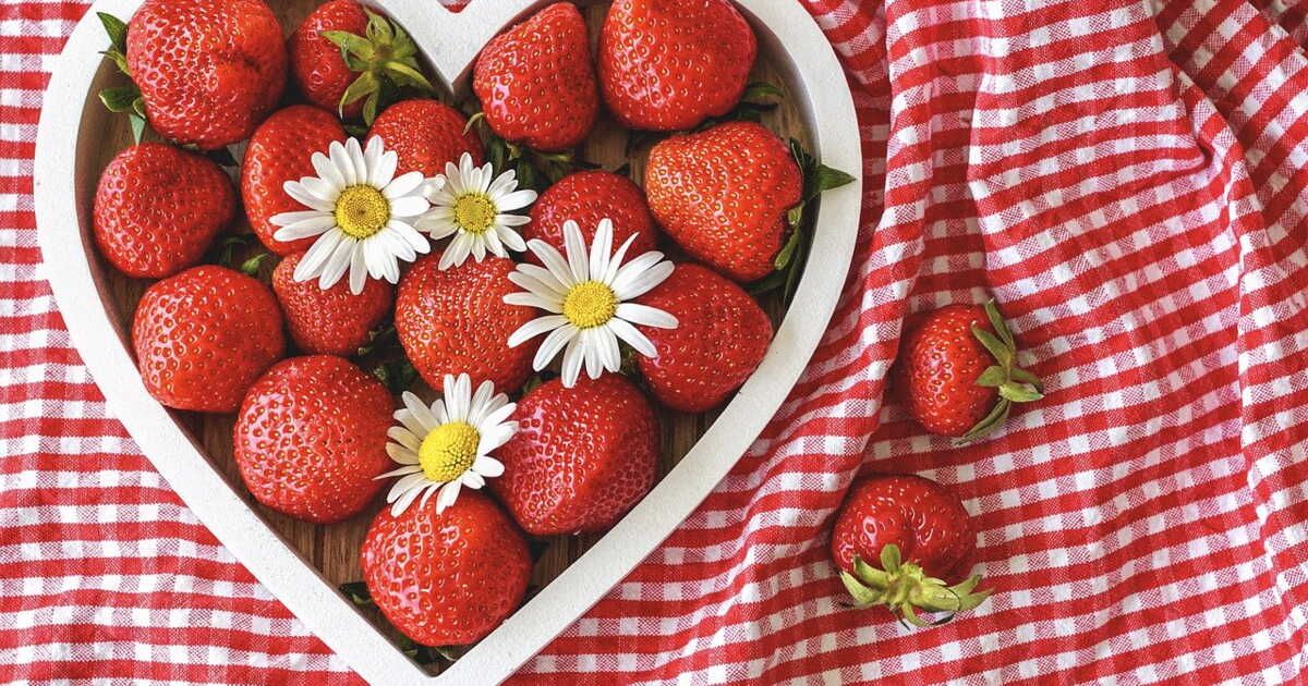 Découvrez nos recettes de mousse de fraise au goût inégalé