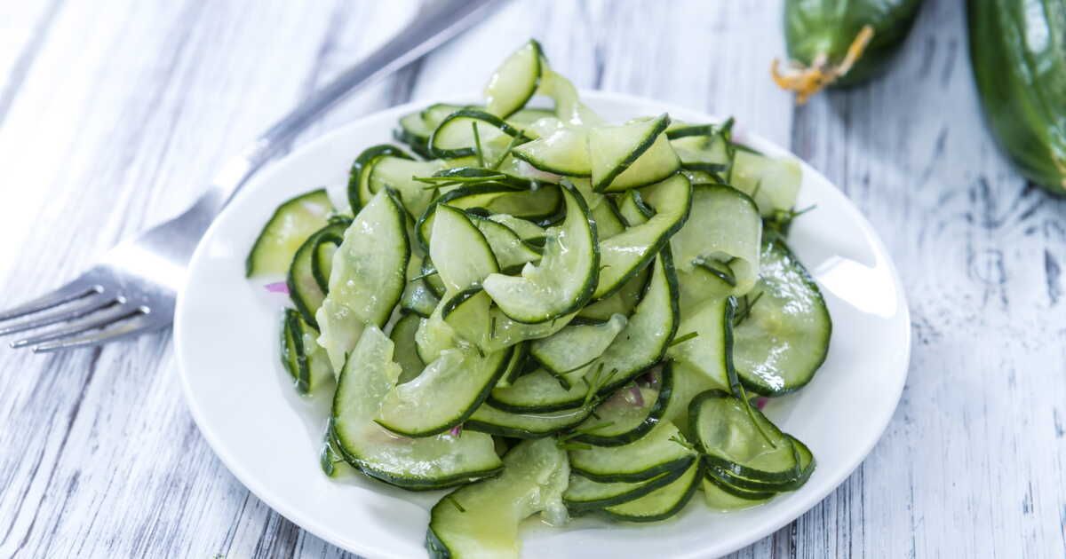 Une salade de concombre réinventée par Laurent Mariotte pour profiter de l’été