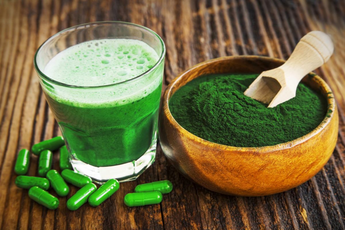 Spiruline : origines, bienfaits santé, comment l’utiliser ?