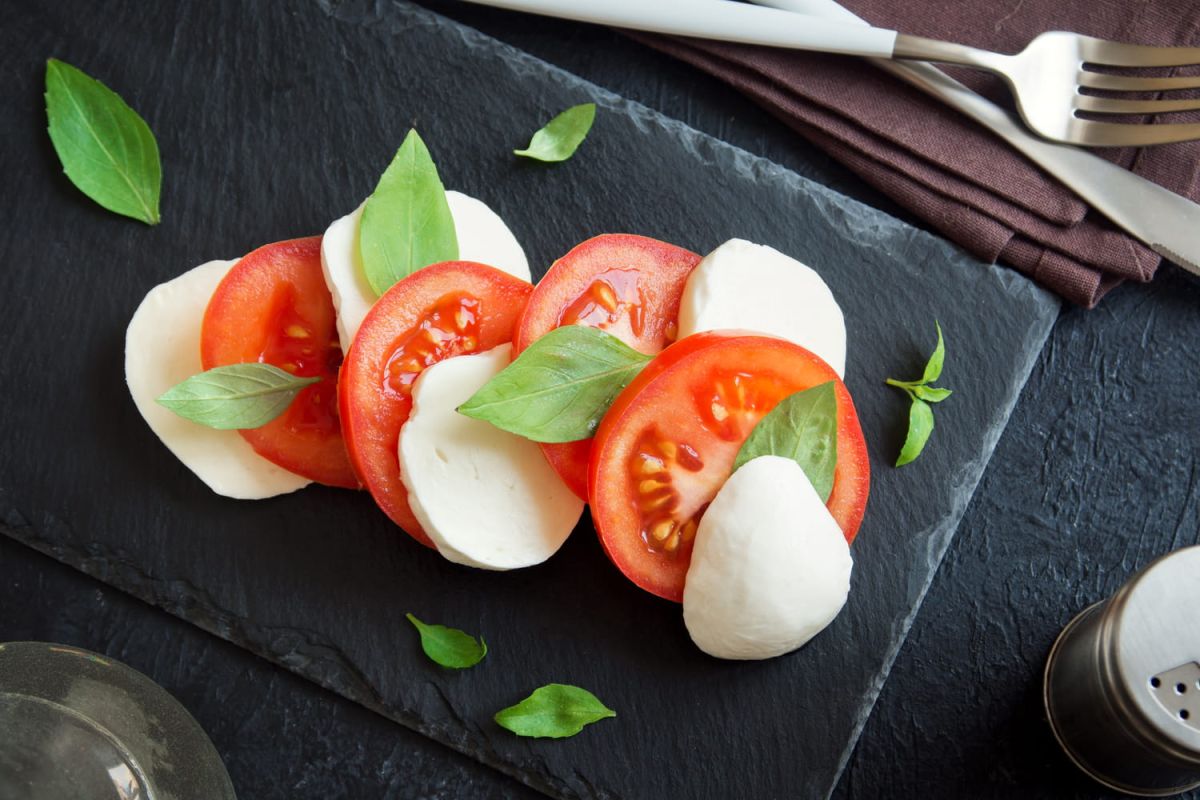 Découvrez les secrets pour couper la mozzarella comme un pro