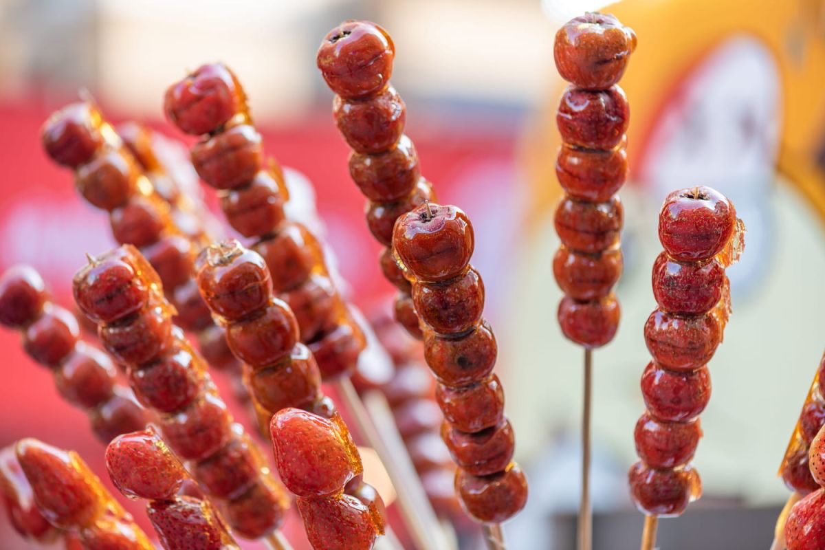 Tanghulu : la délicieuse tendance des fruits caramélisés