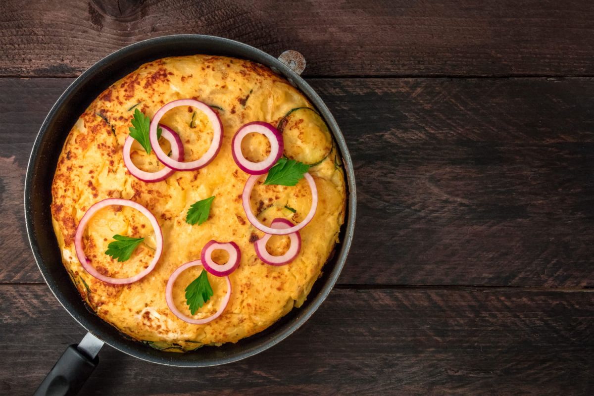 Roulé au speck, pommes de terre et comté : la recette apéritive de Simone Zanoni