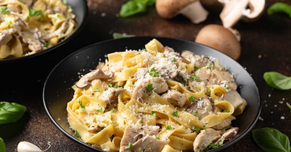Pâtes au poulet : la recette facile qui ravira toute la famille