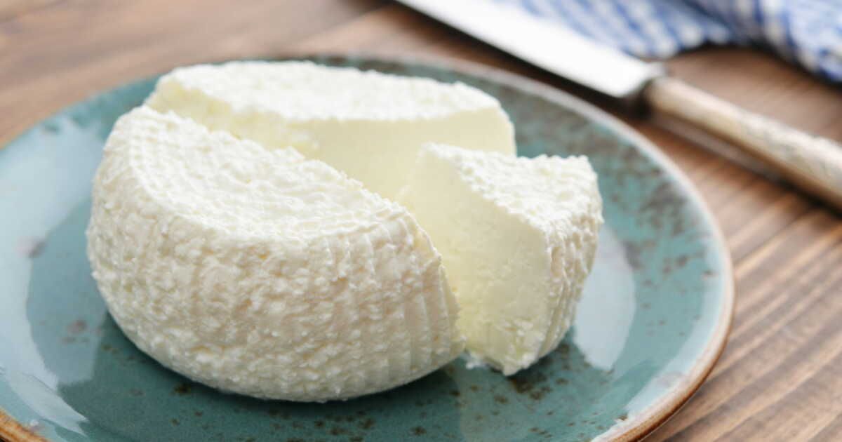 Préparez facilement la ricotta maison avec la recette du chef italien