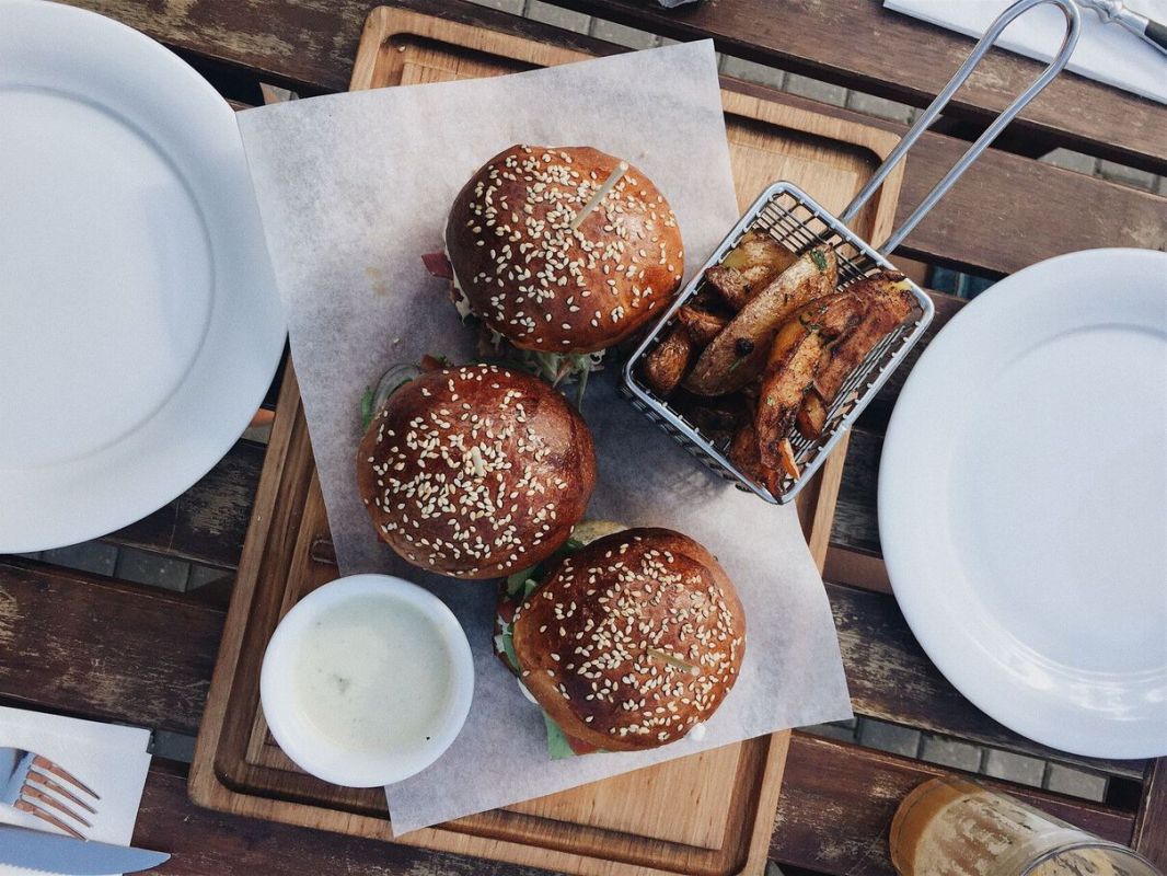 9 recettes de burgers à moins de 300 calories