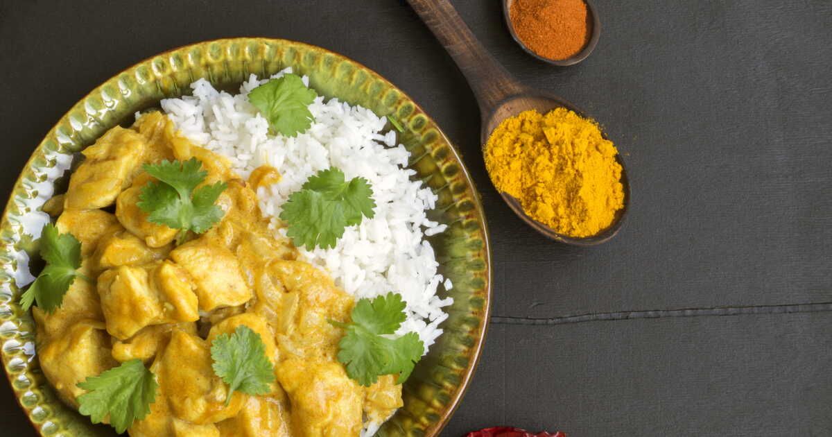 Savourez un poulet curry au chorizo en 15 minutes : une explosion de saveurs