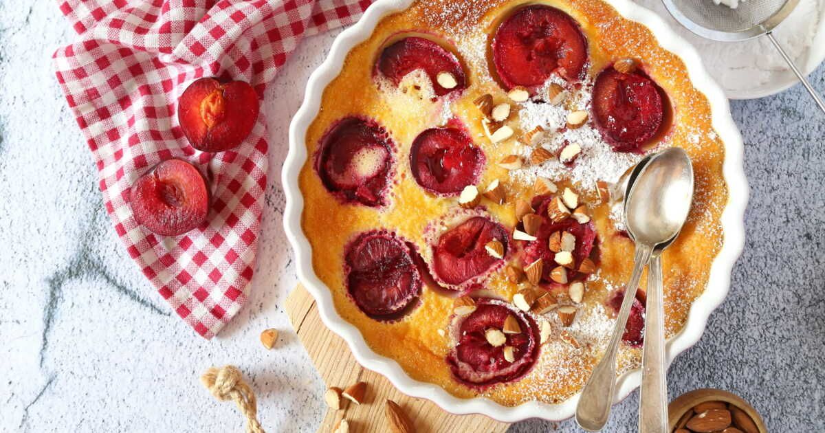 Découvrez ces 3 recettes irrésistibles aux prunes pour un été gourmand