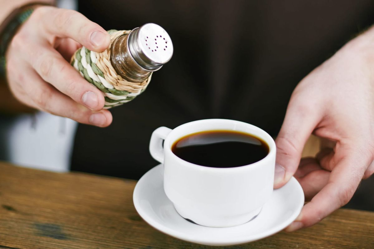 Découvrez l'astuce surprenante pour un café de meilleure qualité