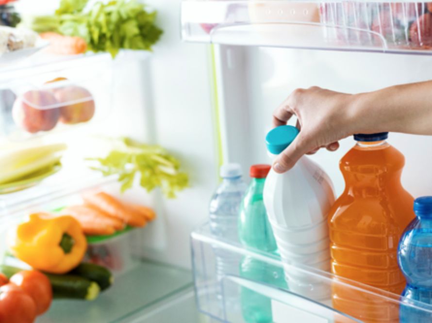 Attention au frigo : les aliments à ne jamais mettre dans la porte