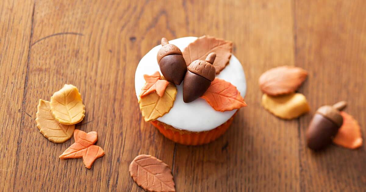 La magie des feuilles d'automne en pâte à sucre : un guide créatif