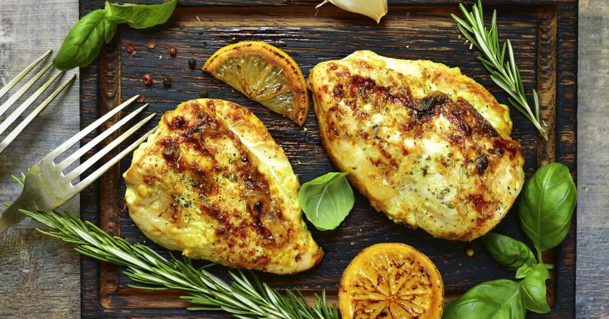 Une recette de poulet croustillant au citron qui va vous séduire
