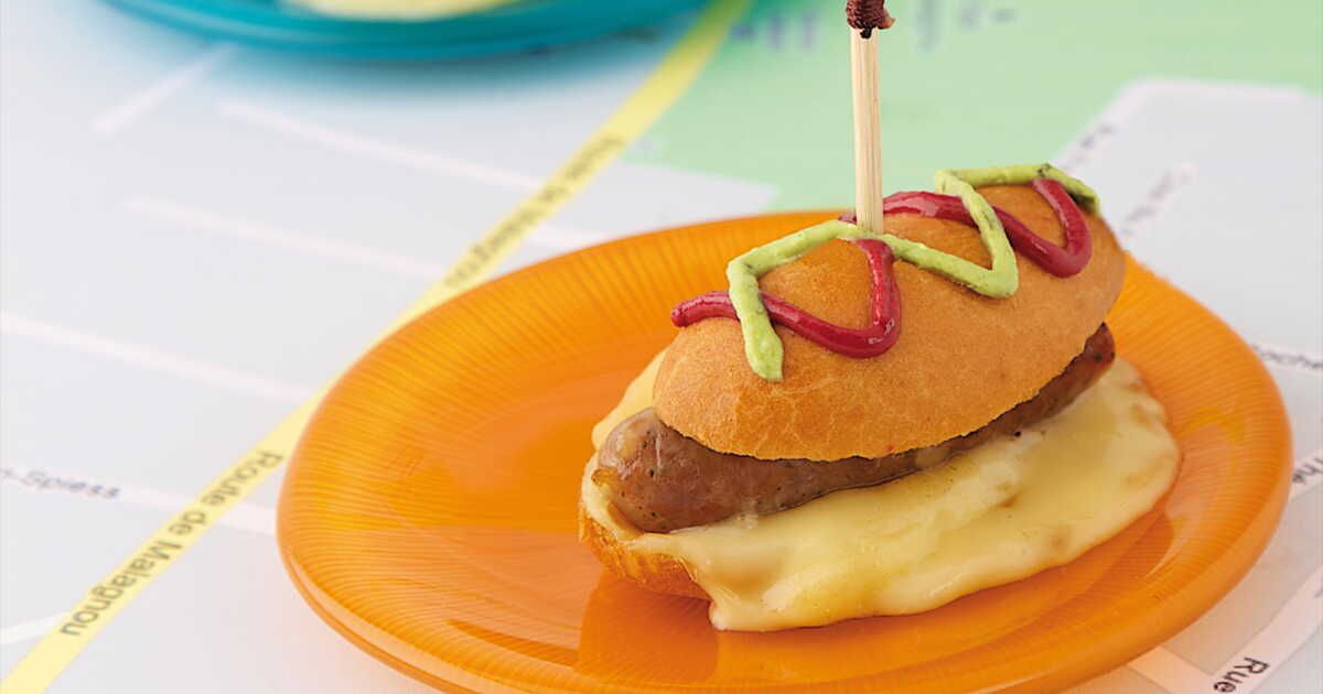 La folie des hot dogs au vacherin : un délice à savourer