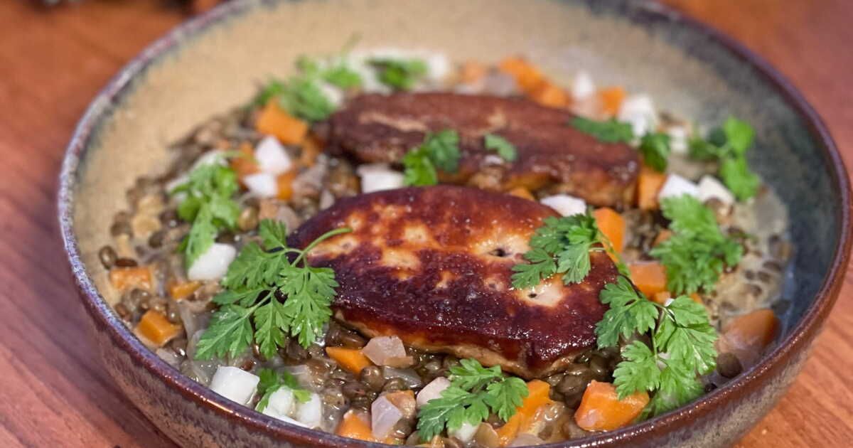 Un délice raffiné : la recette du foie gras poêlé de Cyril Lignac