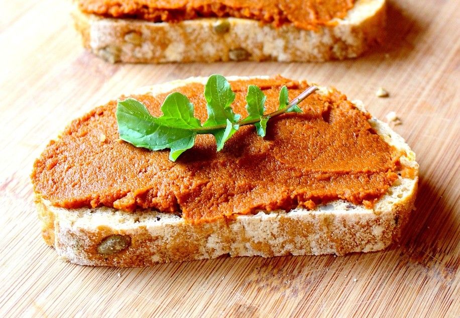 Découvrez quatre tapenades maison saines et savoureuses pour vos apéros